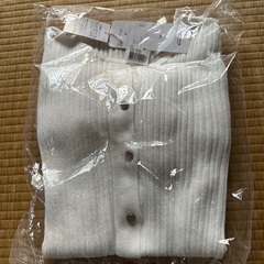 無料‼️新品‼️です‼️モンシェール　千趣会　さんのブラウス❓です