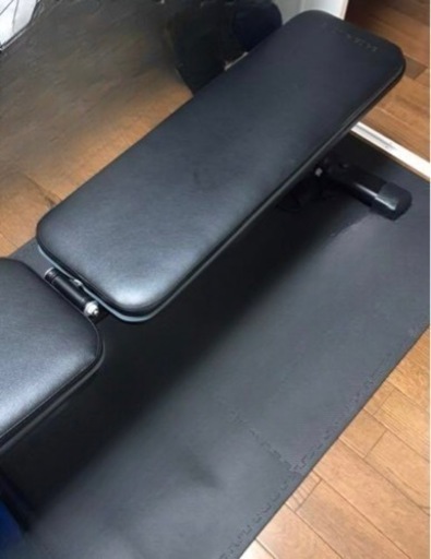 トレーニングベンチ