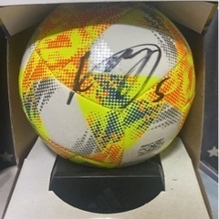 椎橋慧也選手サイン入りミニサッカーボール