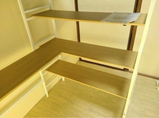 お話し中　ロフトベッド　デスク付き　コンセント有り