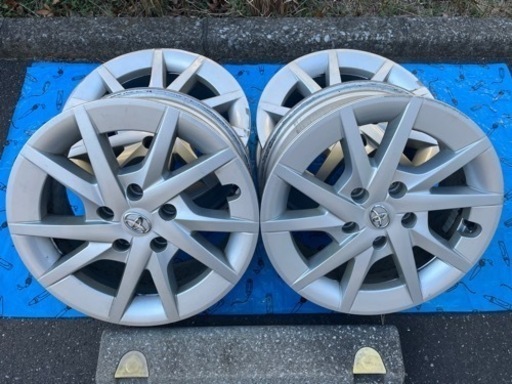 プリウスα用アルミホイール
