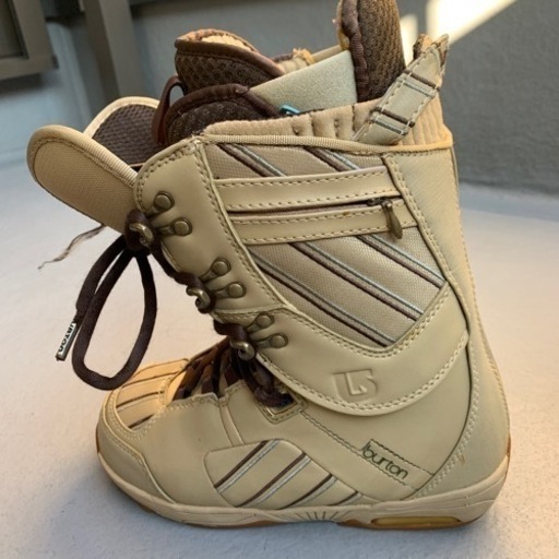 Burton スノボードブーツ　23センチ