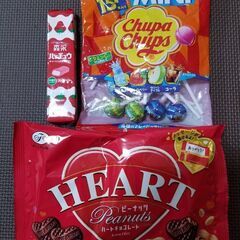 人気商品、限定品入りのお菓子セット