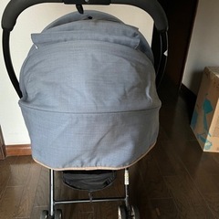 中古ベビーカー　Combiメチャカルハンディの画像