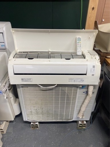 DAIKIN ルームエアコン　美品