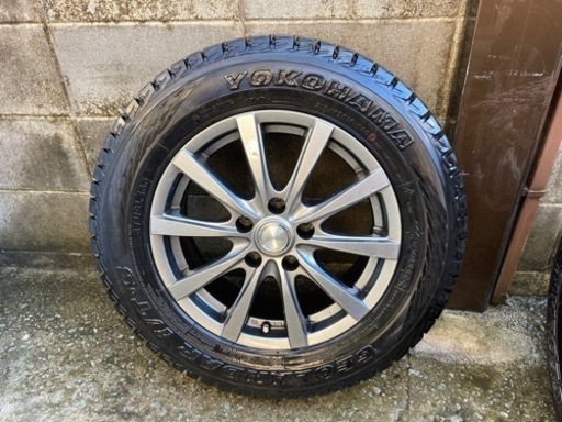 スタッドレスタイヤ　国産 バリ山　少使用　215/65 R16 4本セット　アルファード20系30系・ヴェルファイア用