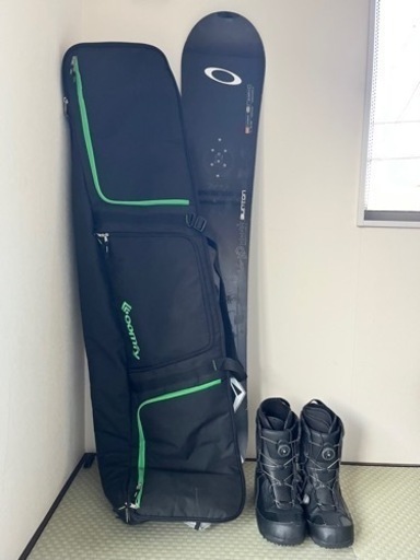 スノボ用品3点　ボード・ケース・ブーツ　中古