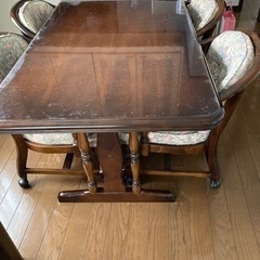 ダイニングテーブルセットの画像