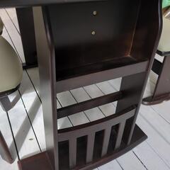 ダイニングテーブルの画像