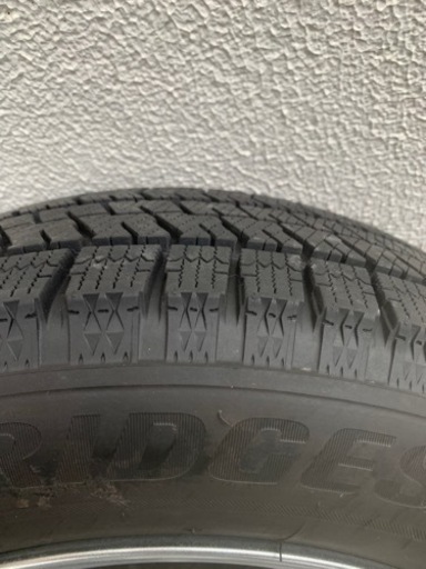 美品　スタッドレス　185/65R15 バリ山