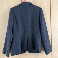 【お渡し予定の方が決まりました】レディースジャケット・グレーMサイズ　美品の画像