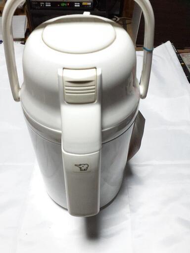 ZOJIRUSHI　押すだけポット　ぞうさん　VRKK-22 クリーミィフラワー　容量2.2L