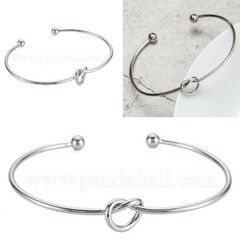 ノットバングル/ブレスレット（新品）シルバーの画像