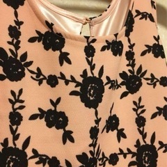 【新品未使用】花柄ワンピースの画像