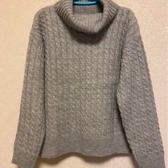 タートルネック　ニット