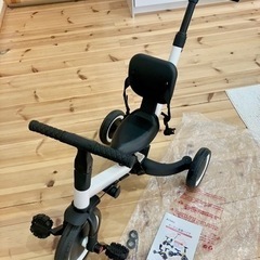 三輪車　キックバイク