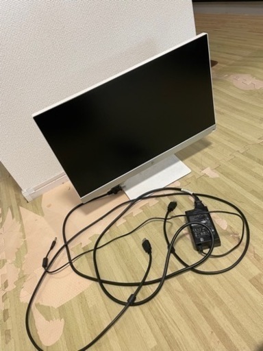 パソコン ディスプレイ  モニター