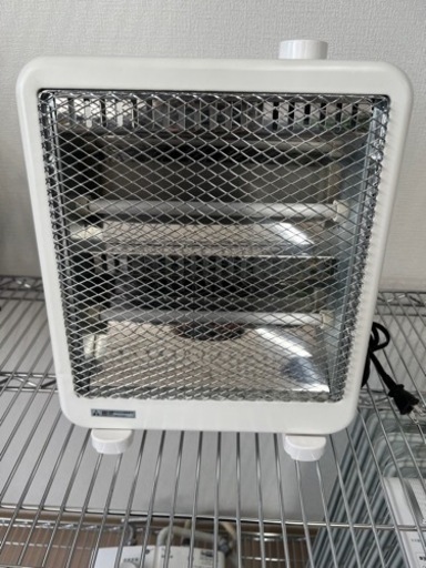 美原店　電気ストーブ　400W 800W 2019年製　足元にPPIT-EH800-WH