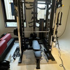 トレーニングマシーン　スミス　ジムマシーン　アタッチメント付き