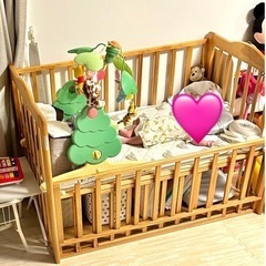 カトージ　ベビーベッド　哺乳瓶など　ベビー用品