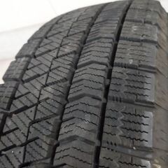 【お取引先決定】スタッドレスタイヤ(ブリザックVRX2Z 185/60R15) ホイール・ナット付き 4本セットの画像