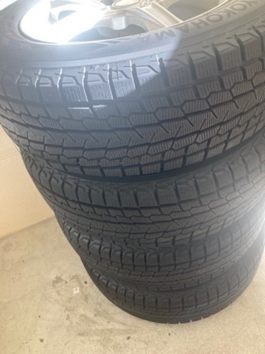 スタッドレスタイヤ4本ホイール付き225/65r17【エクストレイル】