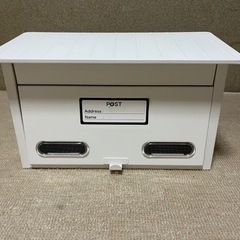 郵便ポストの画像