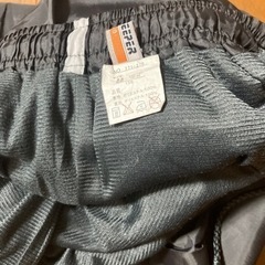 子ども　裏起毛ナイロンパンツ　サイズ150の画像