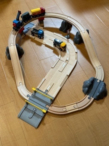 BRIO(ブリオ)のレール\u0026ロードシリーズの採石セットおまけ付き
