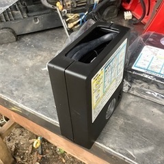 【売約済】㉚純正タイヤ空気充填用エアコンプレッサー(車載用)中古品個数1の画像
