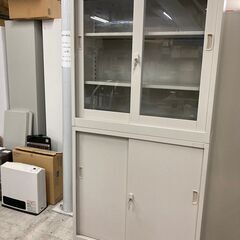 中古　美品　生興　ガラス上下書庫　スチール製 書庫 引戸書庫+ガ...