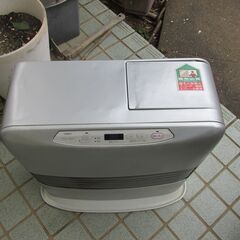 譲渡先決まりました　長府製作所ＦＨ－301石油ファンヒーター　ジ...