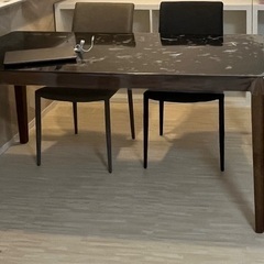 大塚家具　ダイニングテーブルの画像