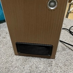 21年製セラミックファンヒーターの画像