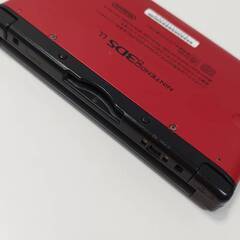 Nintendo 3DS LL SPR-001 おまけソフト3本付き！の画像