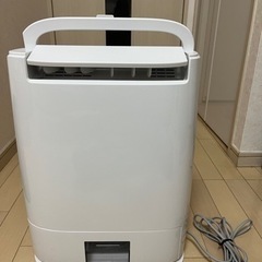 パナソニック 衣類乾燥除湿機 デシカント方式 F-YZU60の画像