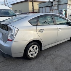トヨタプリウス！ 車検長い！ 走行7万キロ！の画像