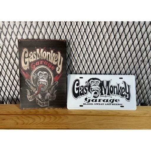 Gas Monky ２枚セット　ブリキ看板