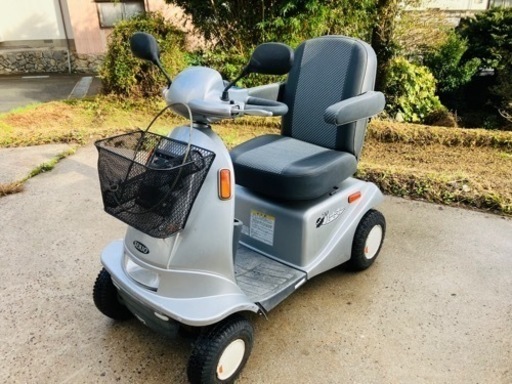 キャンセル出たので　セニアカー　現状品