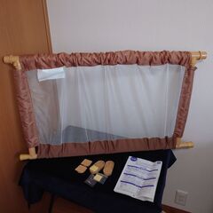 【浜松・磐田・湖西 無料配送】 日本育児 ベビーゲート らくらくとおせんぼII Mサイズ 90～130㎝ 高さ 56・61㎝ ベビザラスの画像