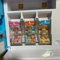 アンパンマン自販機の画像
