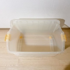 ローラー付き衣装収納ケースの画像