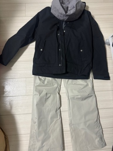 スノーボードウェア