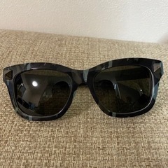VALENTINO  /  サングラス