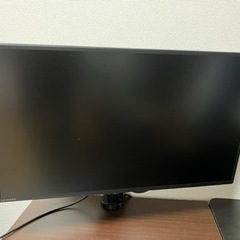 27インチPCモニター&ディスプレイアームの画像