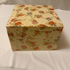 年内限定値下げ中★三段重箱★仕切りカップ付き　うさぎ年分の画像