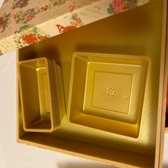 年内限定値下げ中★三段重箱★仕切りカップ付き　うさぎ年分の画像