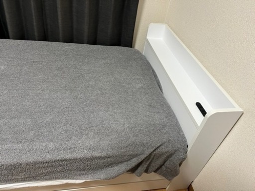 シングルベッド　収納+コンセント付き使用　2ヶ月未満