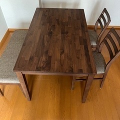 美品ダイニングセット　使用半年。