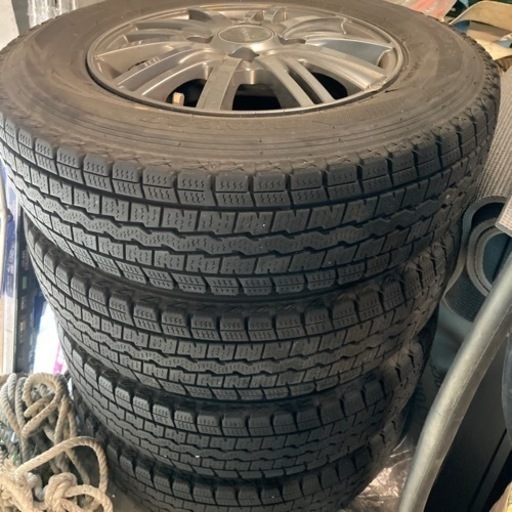 アルミホイール　スタッドレス付き